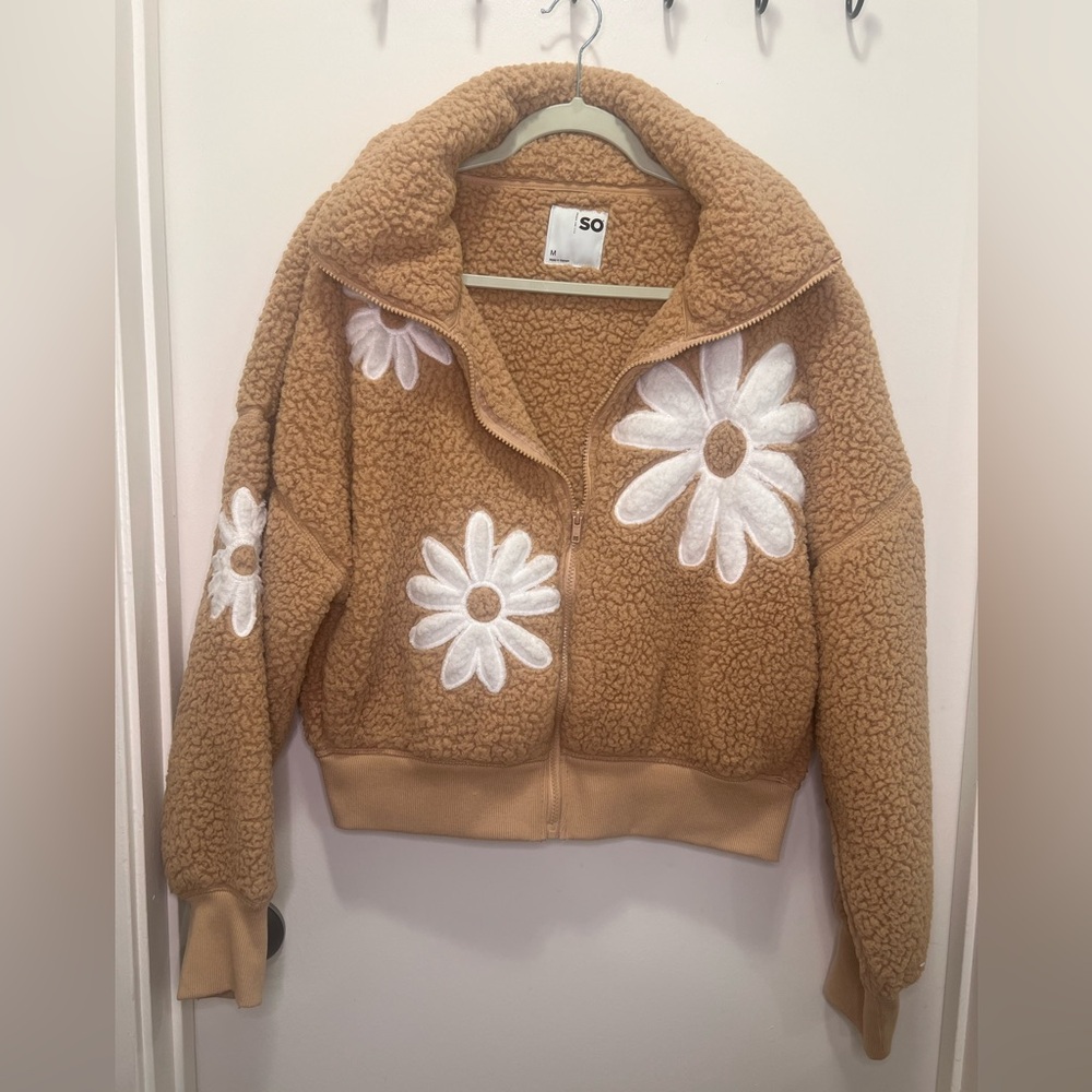 SO Tan Sherpa Style Sweater Jacket with Retro Daisy Design. Teddy Bear style